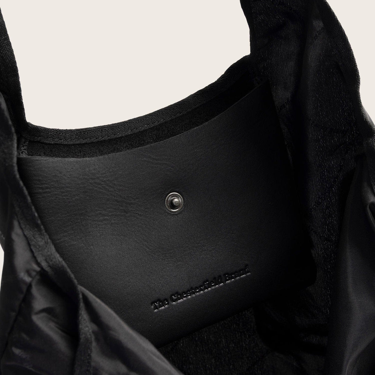 The Chesterfield Brand - Linaya Toteväska