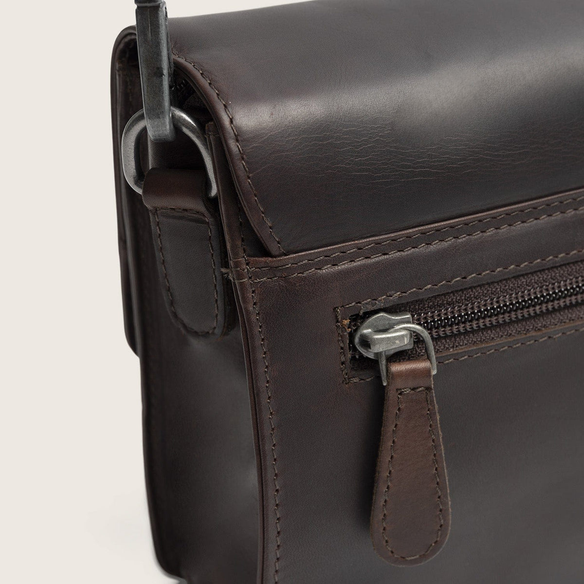 The Chesterfield Brand - Lucca Crossbodyväska