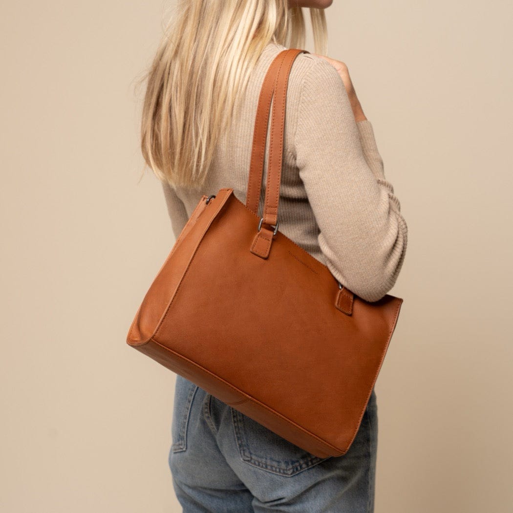 The Chesterfield Brand - Ellsworth Toteväska