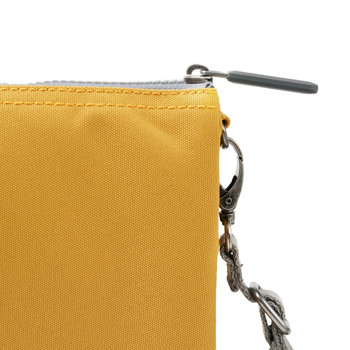 ROKA London - Carnaby XL crossbody-väska