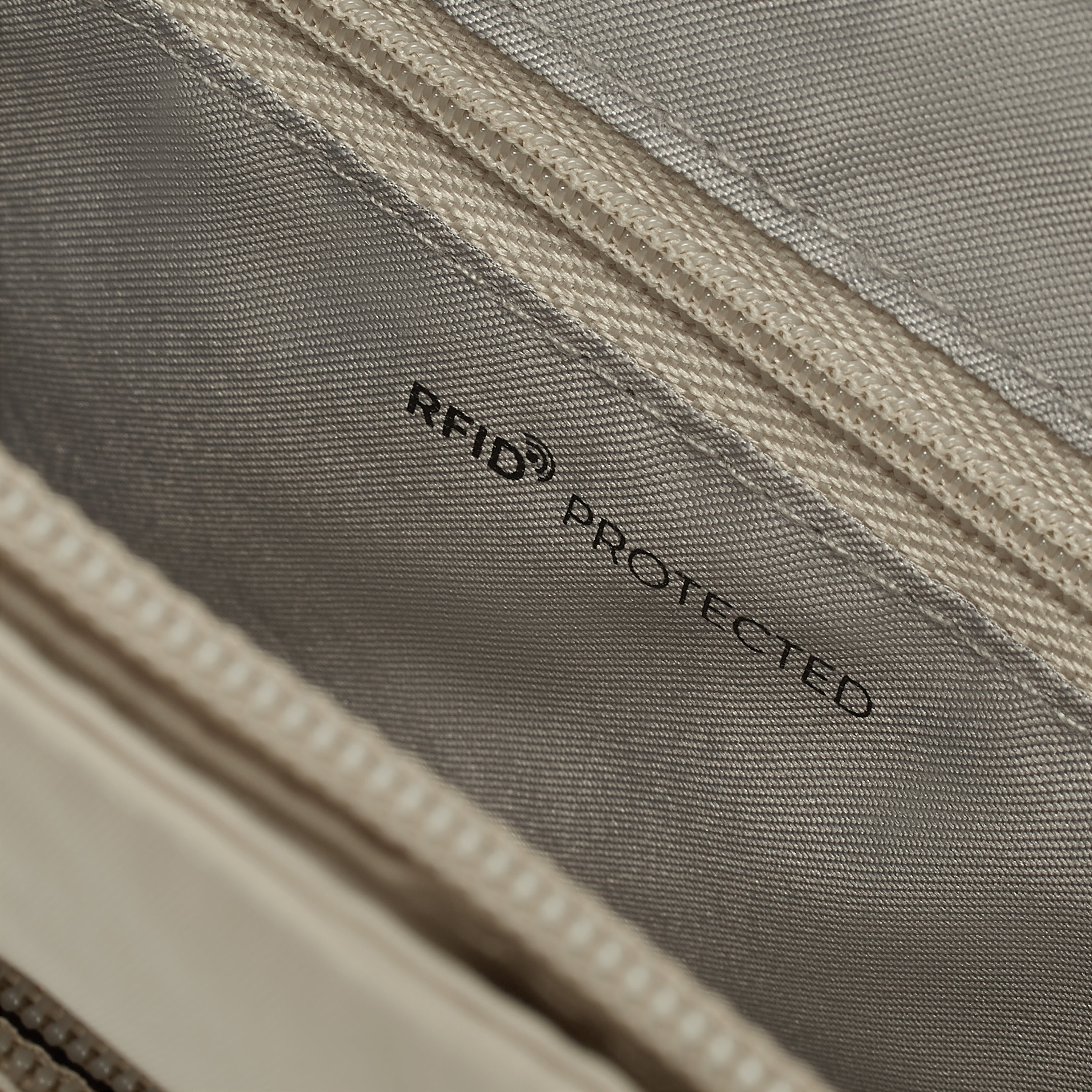 Hedgren ORVA Crossover Bag RFID