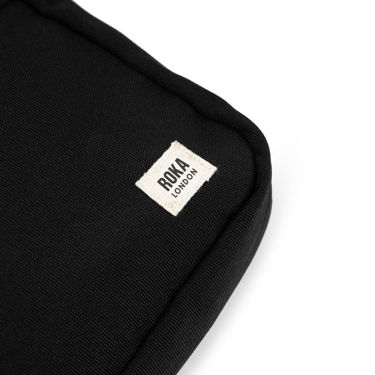ROKA London - Bond S crossbody-väska med ficka