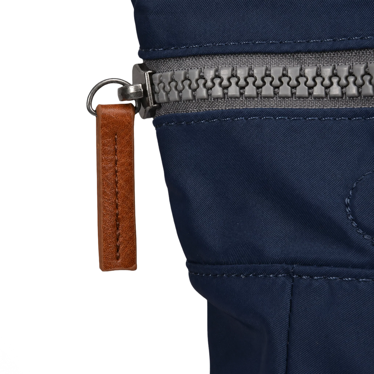 ROKA London - Canfield S Sustainable rolltop-ryggsäck