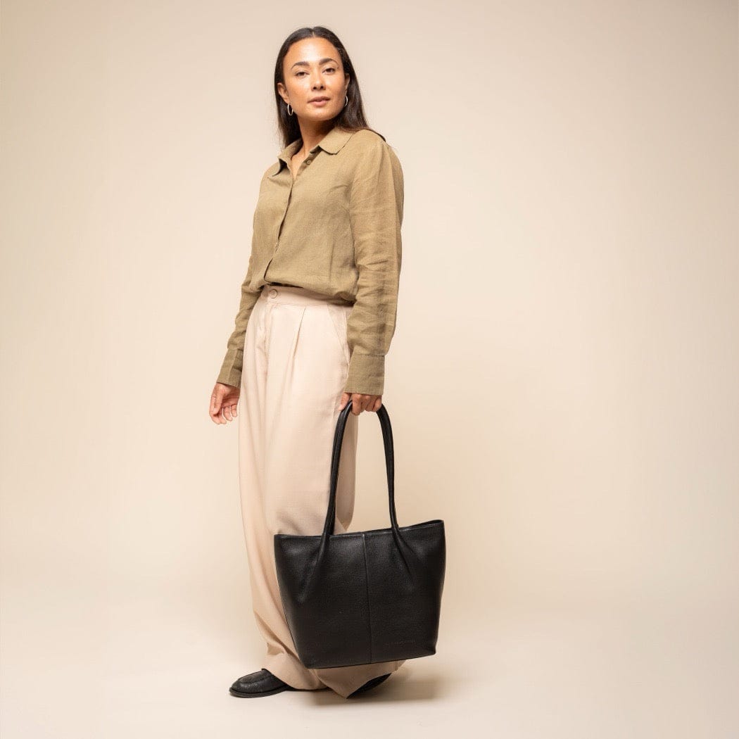 The Chesterfield Brand - Vespera Toteväska