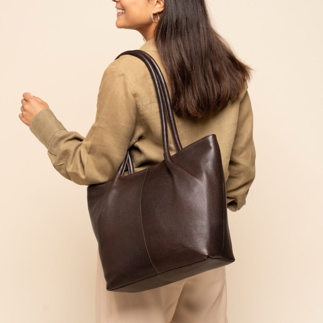 The Chesterfield Brand - Vespera Toteväska