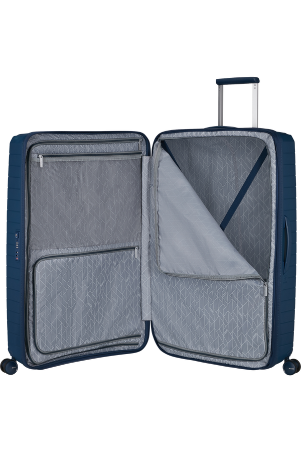 FastForward Resväska med 4 hjul 83 CM #Färg_Navy Blue
