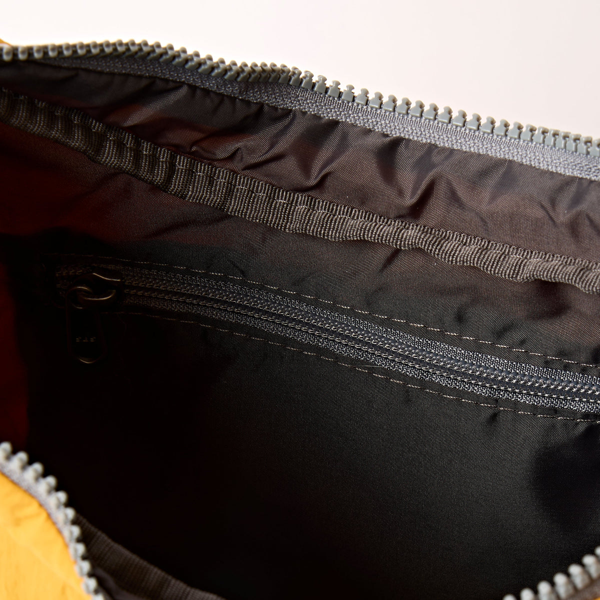 ROKA London - Belsize S handväska #Färg_Corn