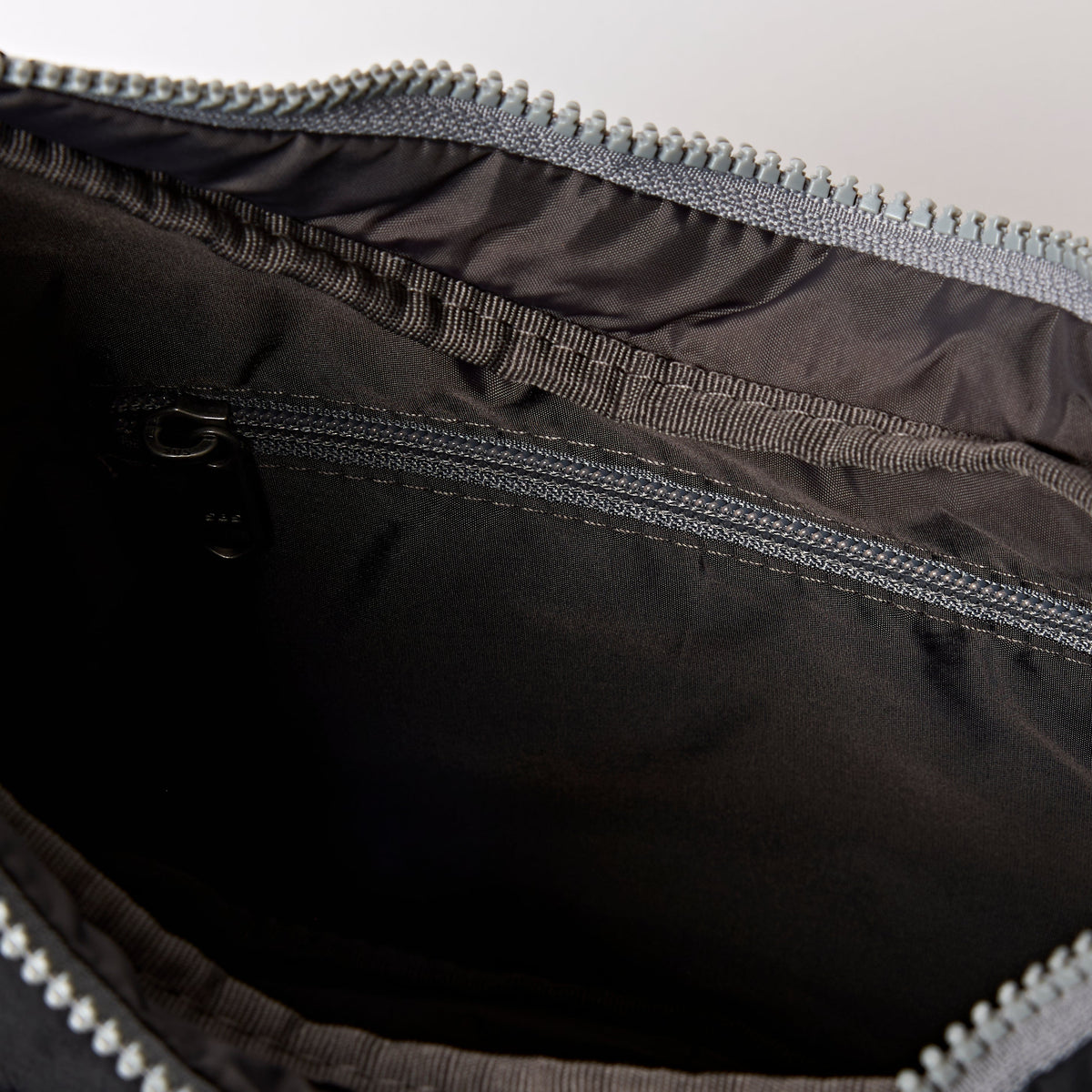 ROKA London - Belsize S handväska #Färg_Black