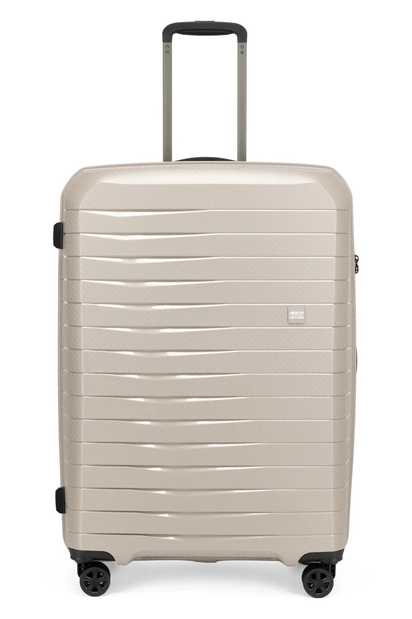 Airbox AZ18 L travel resväska with hard shell, four wheels, and extendable handle for easy maneuvering.