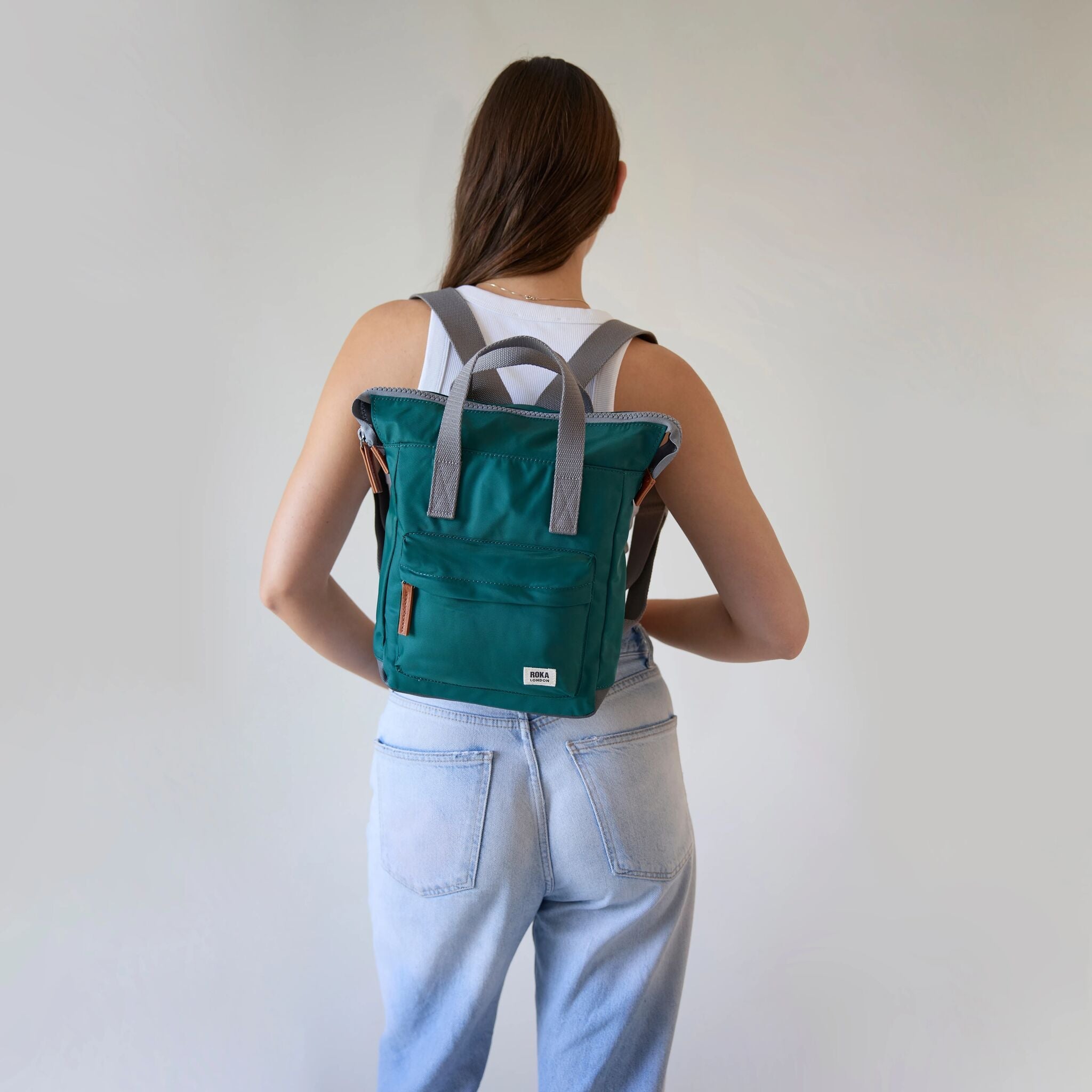 ROKA London - Bantry S ryggsäck Creative Waste #Färg_Black/Simple_Purple