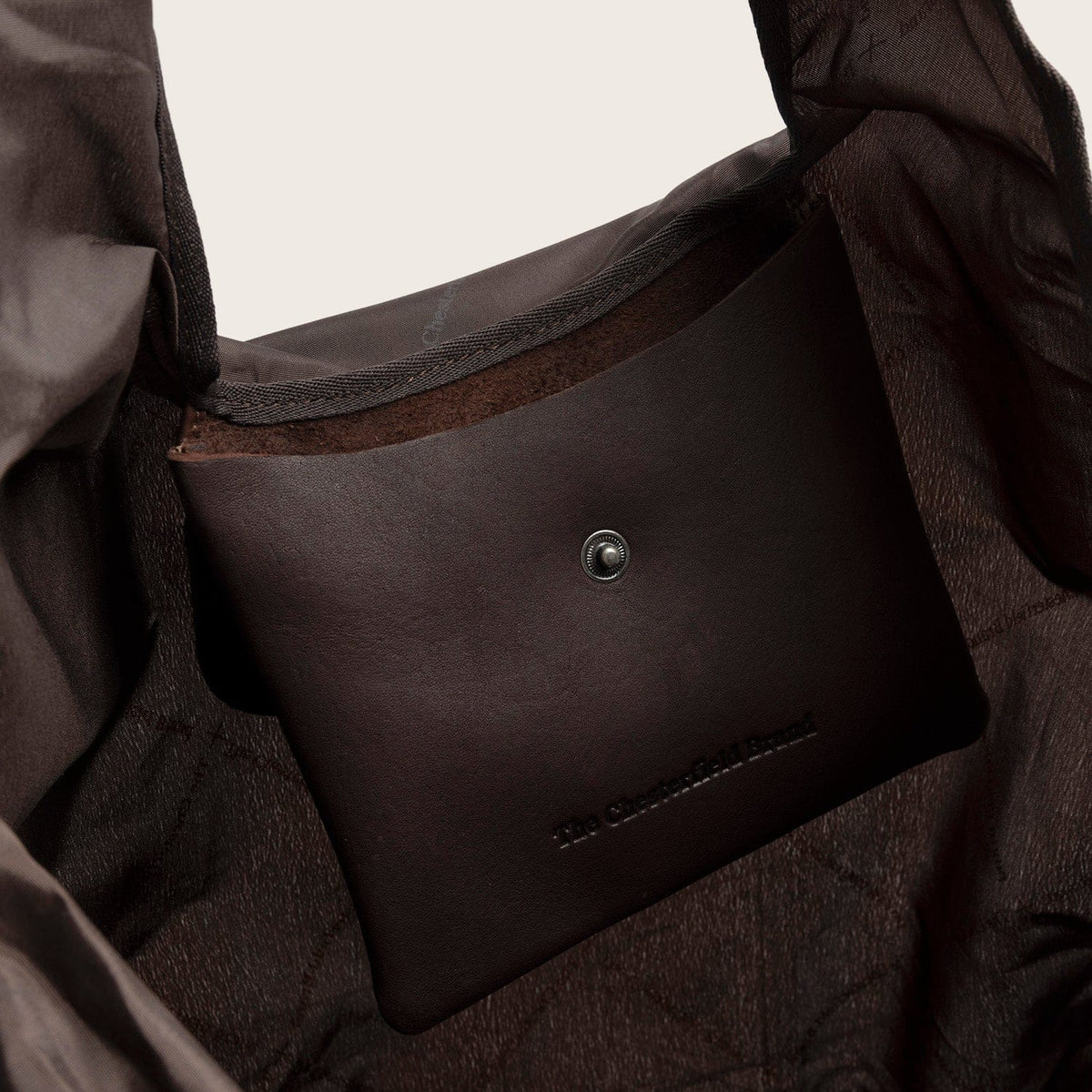 The Chesterfield Brand - Linaya Toteväska