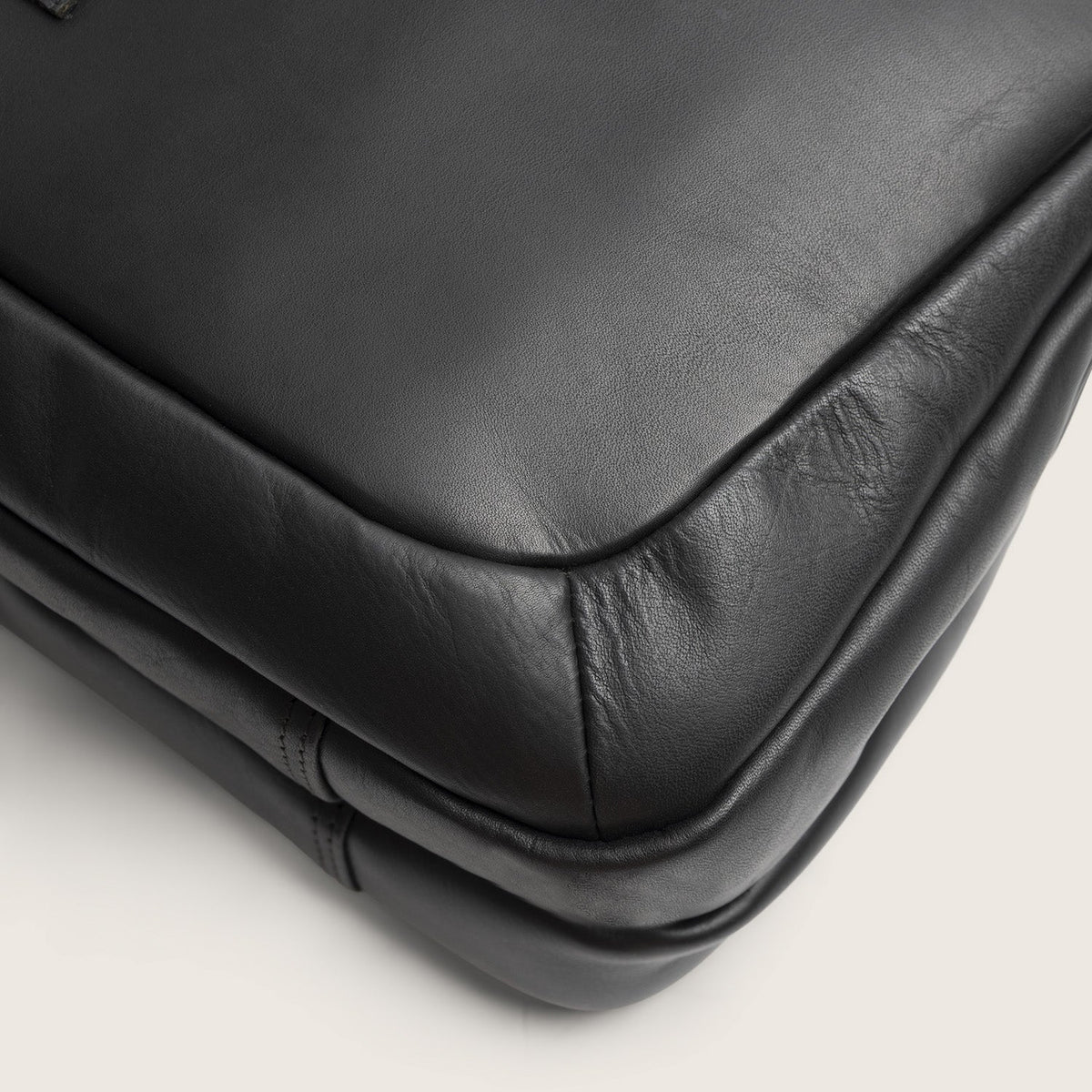 The Chesterfield Brand - Seth Laptopväska #Färg_Svart