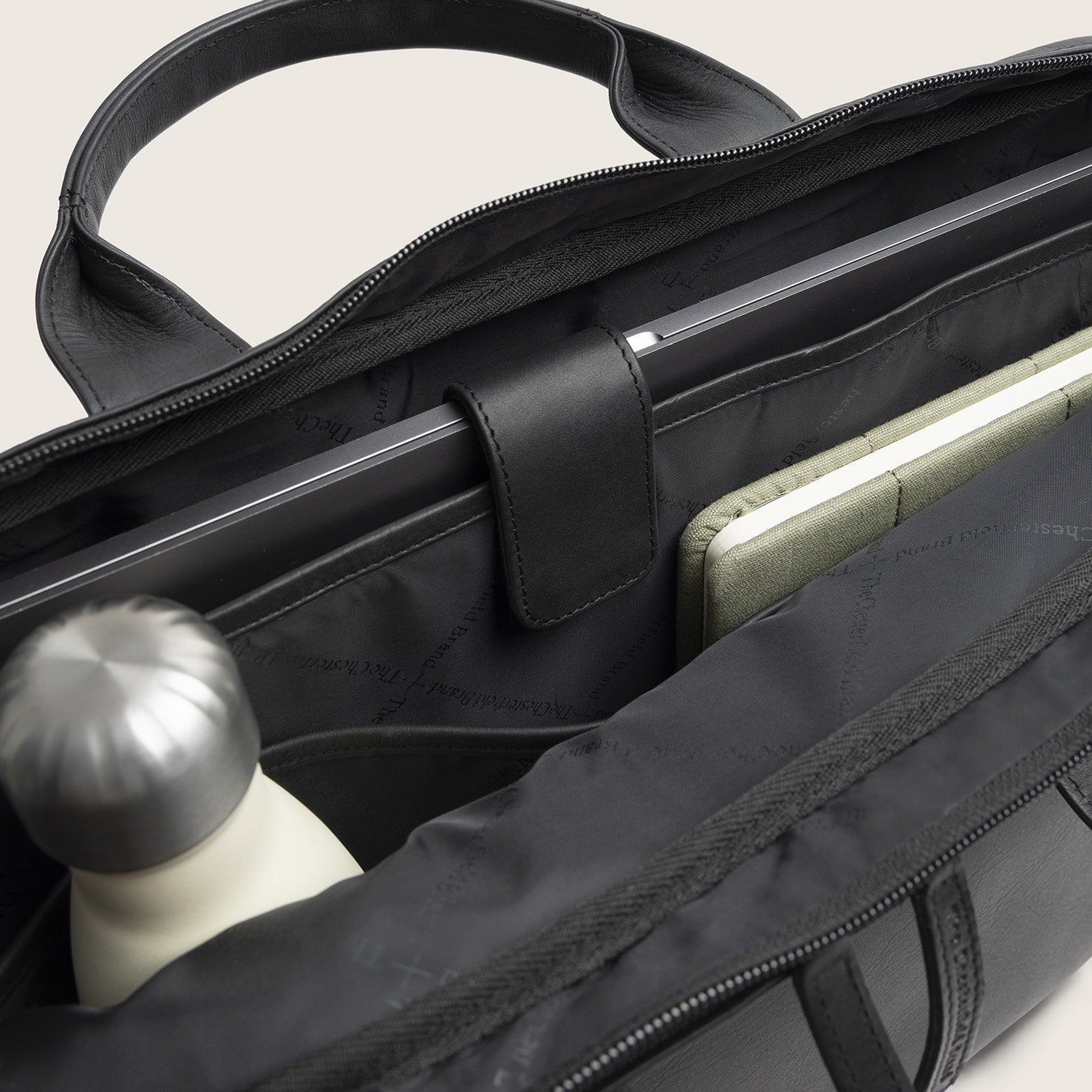 The Chesterfield Brand - Frazer Laptopväska #Färg_Svart