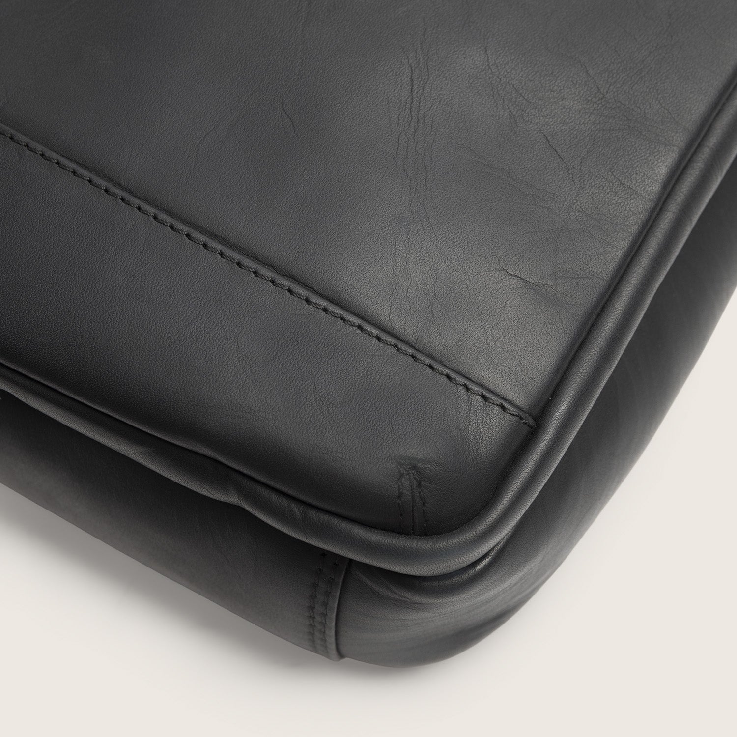 The Chesterfield Brand - Birmingham Crossbodyväska #Färg_Svart