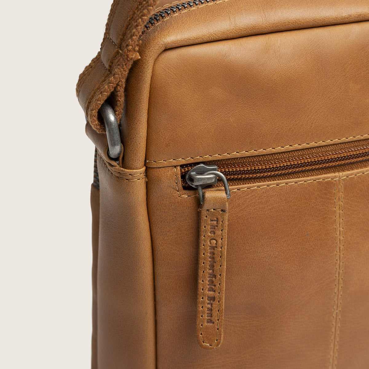 The Chesterfield Brand - Birmingham Crossbodyväska #Färg_Konjak