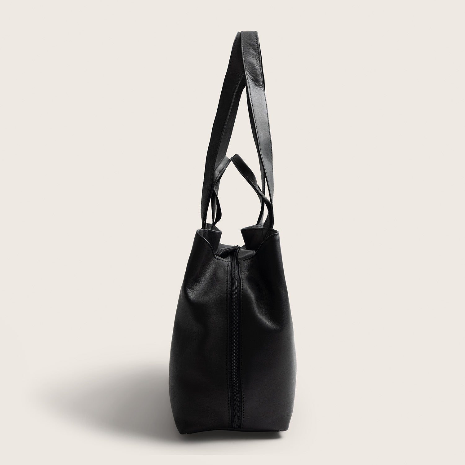 The Chesterfield Brand - Gail Crossbodyväska #Färg_Svart