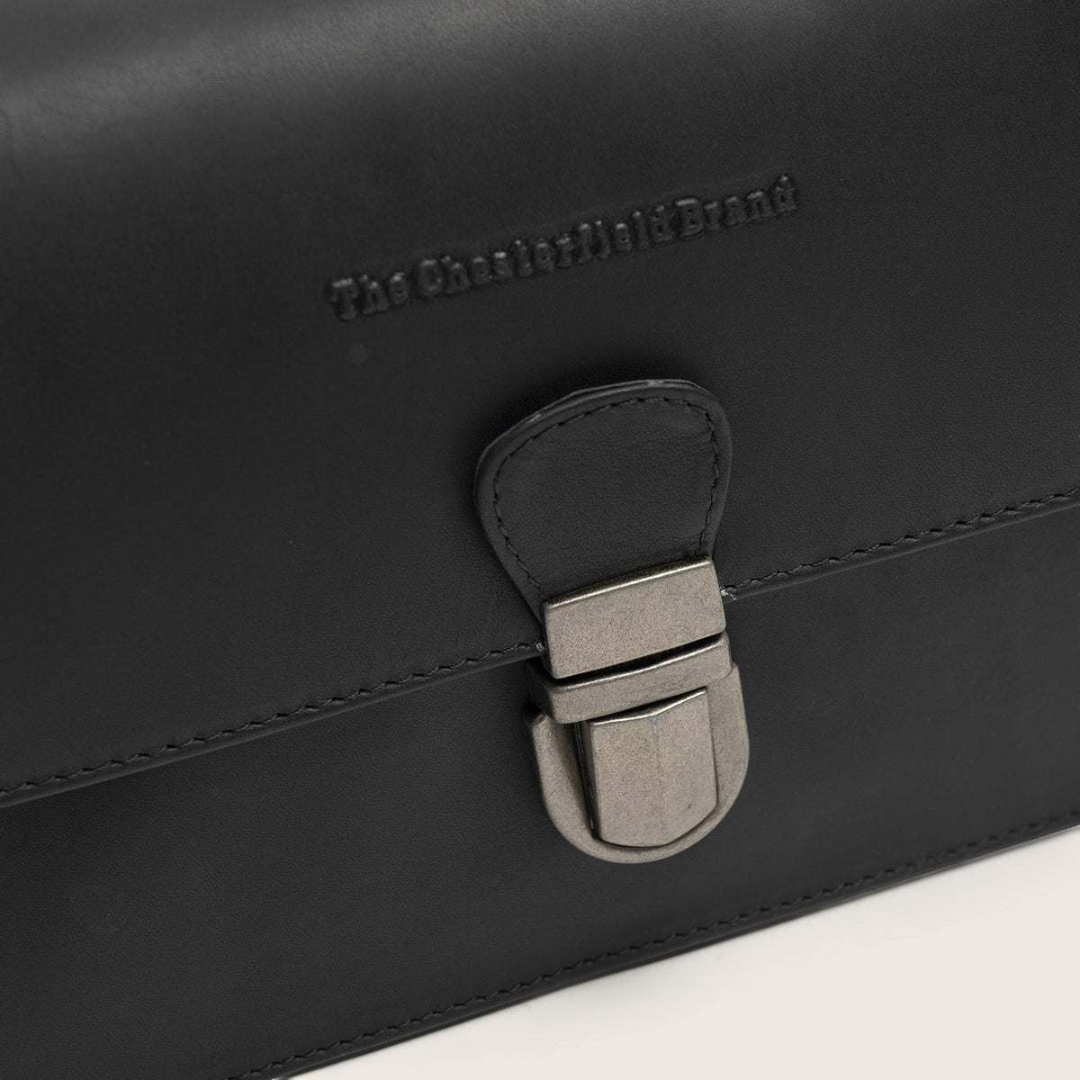 The Chesterfield Brand - Lucca Crossbodyväska #Färg_Svart