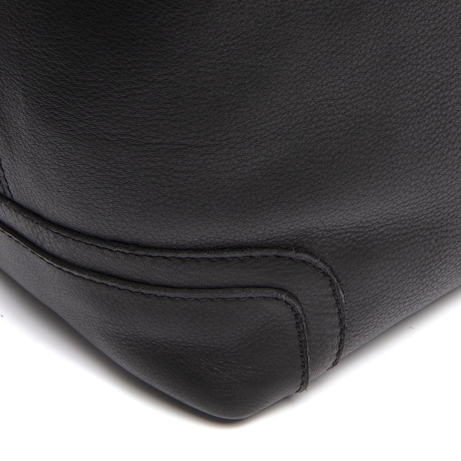 The Chesterfield Brand - Astero Crossbodyväska #Färg_Svart