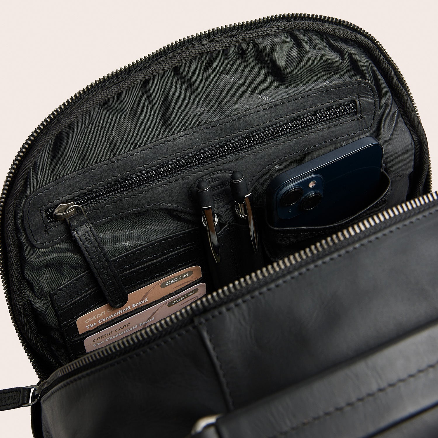 The Chesterfield Brand - Austin Laptopryggsäck #Färg_Svart