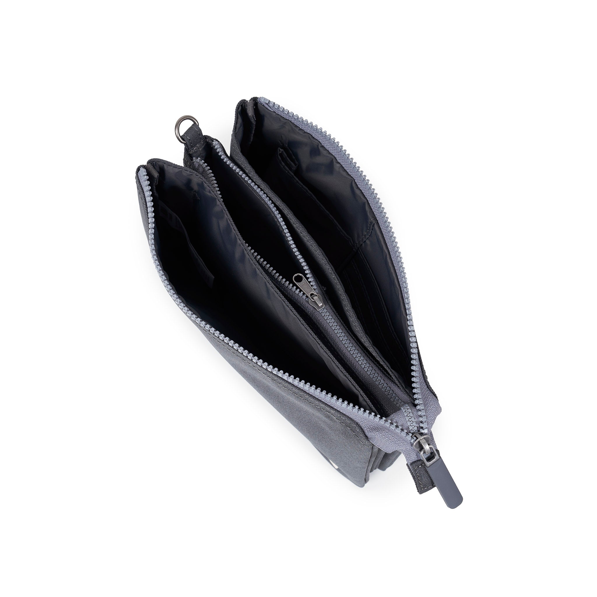 ROKA London - Carnaby XL XL Carnaby crossbody-väska #Färg_Faded_Black