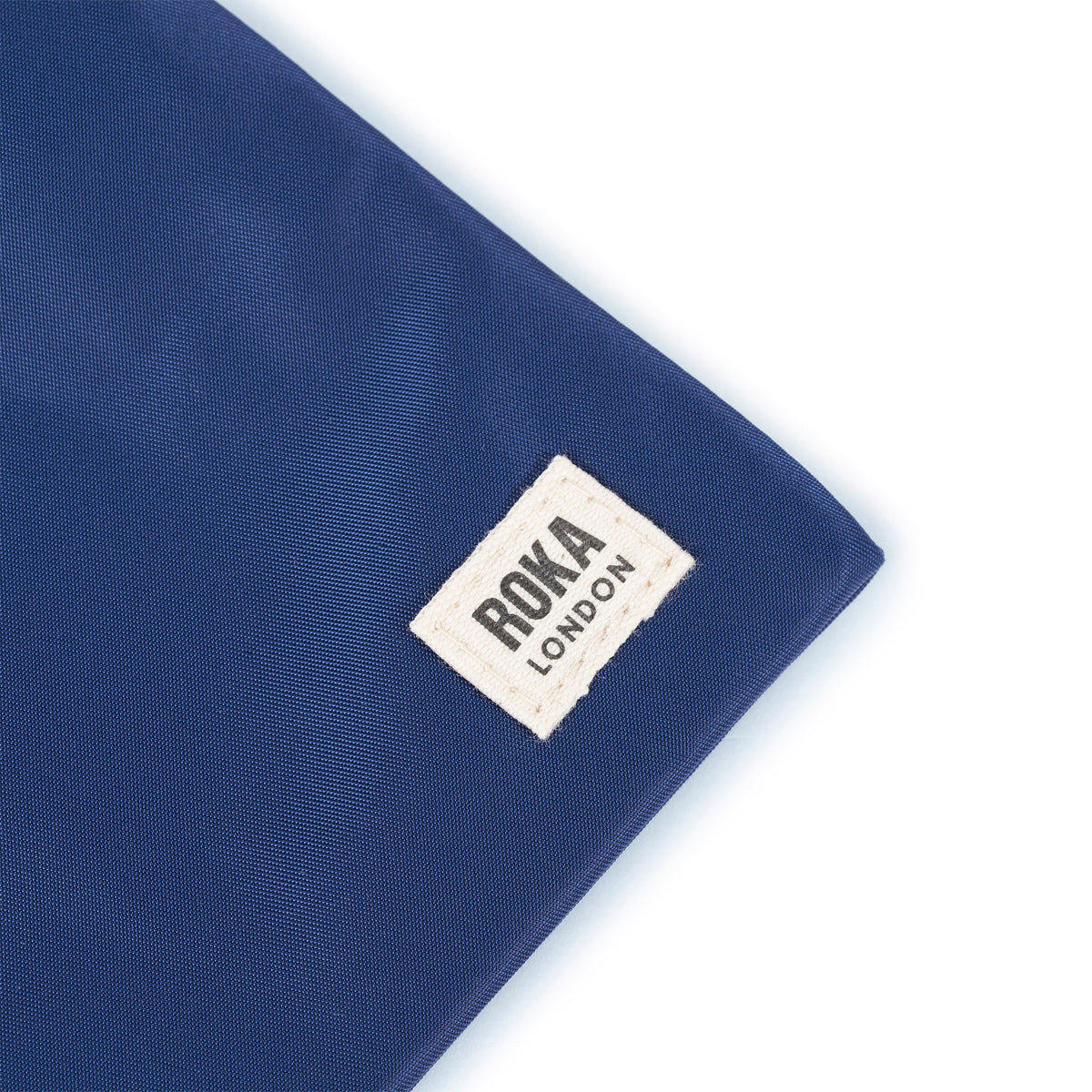ROKA London - Chelsea XS slingväska med ficka #Färg_Crisp_Blue