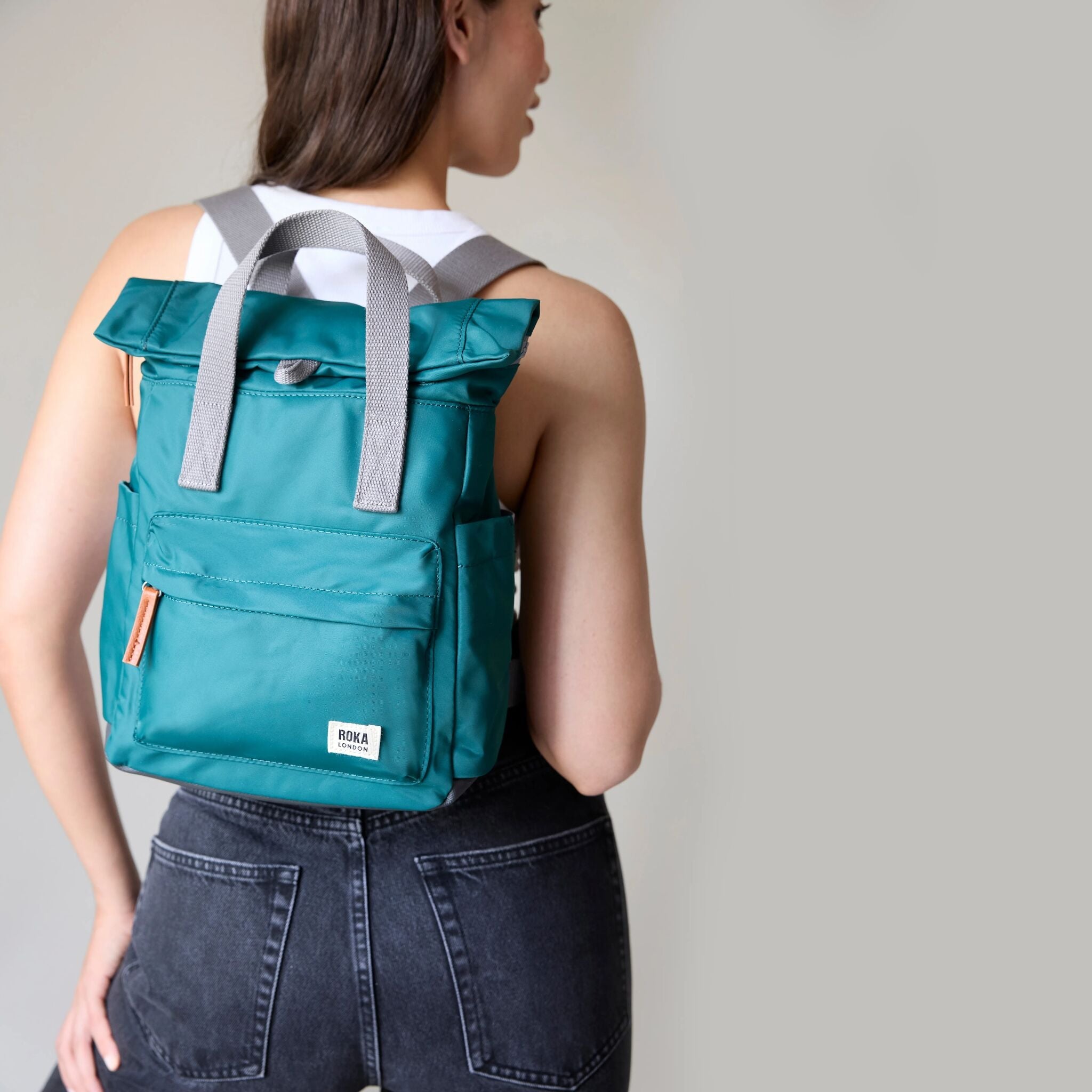 ROKA London - Canfield S rolltop-ryggsäck #Färg_Chilli_Oil