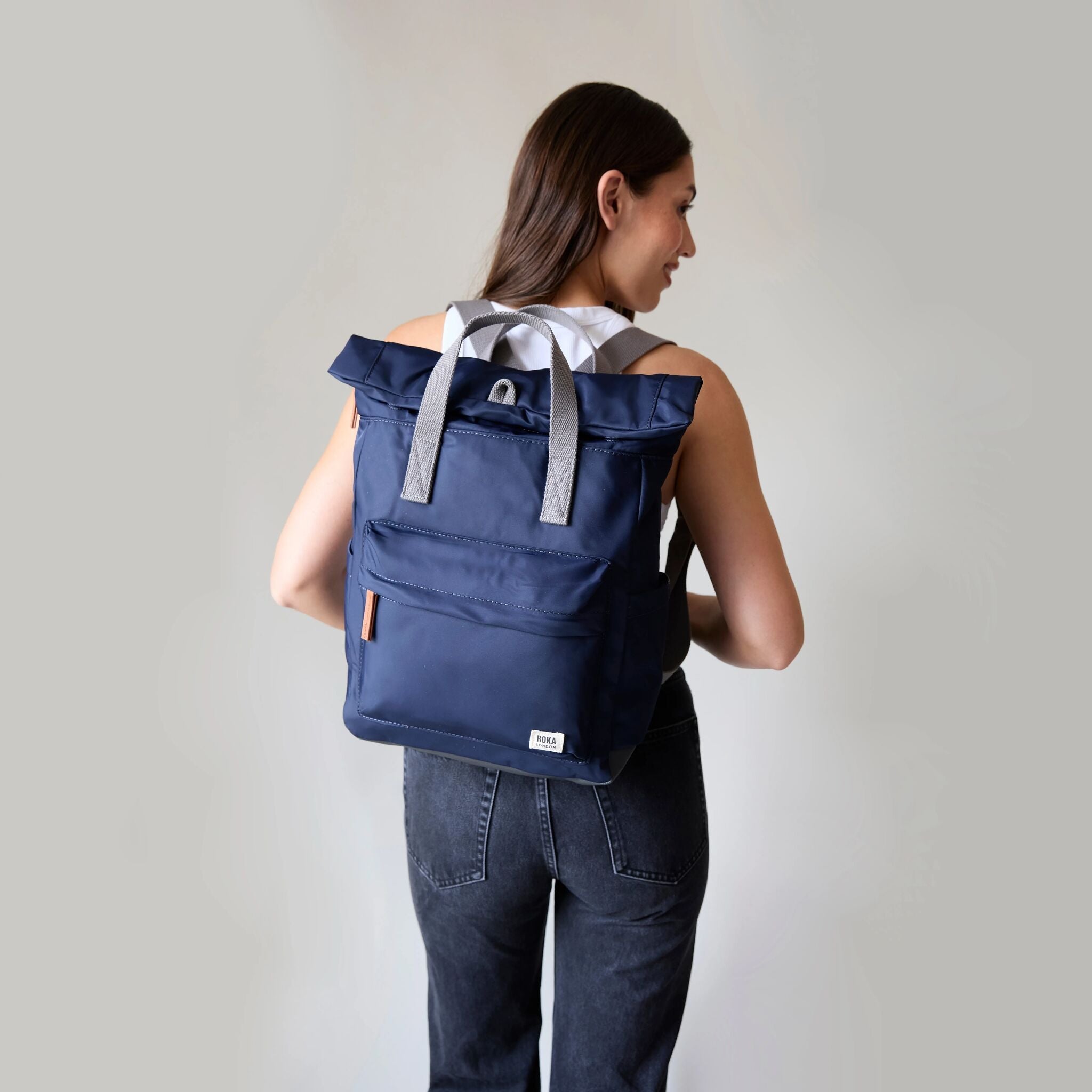 ROKA London - Canfield M rolltop-ryggsäck #Färg_Cranberry