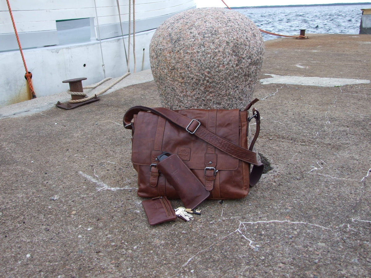 Baoobaoo - Messenger Bag 14 Messengerväska