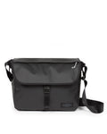 Eastpak - DELEGATE + Axelväska #Färg_Tarp_Black2