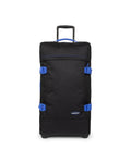 Eastpak - TRANVERZ M Resväska #Färg_KontrastBlacBlu
