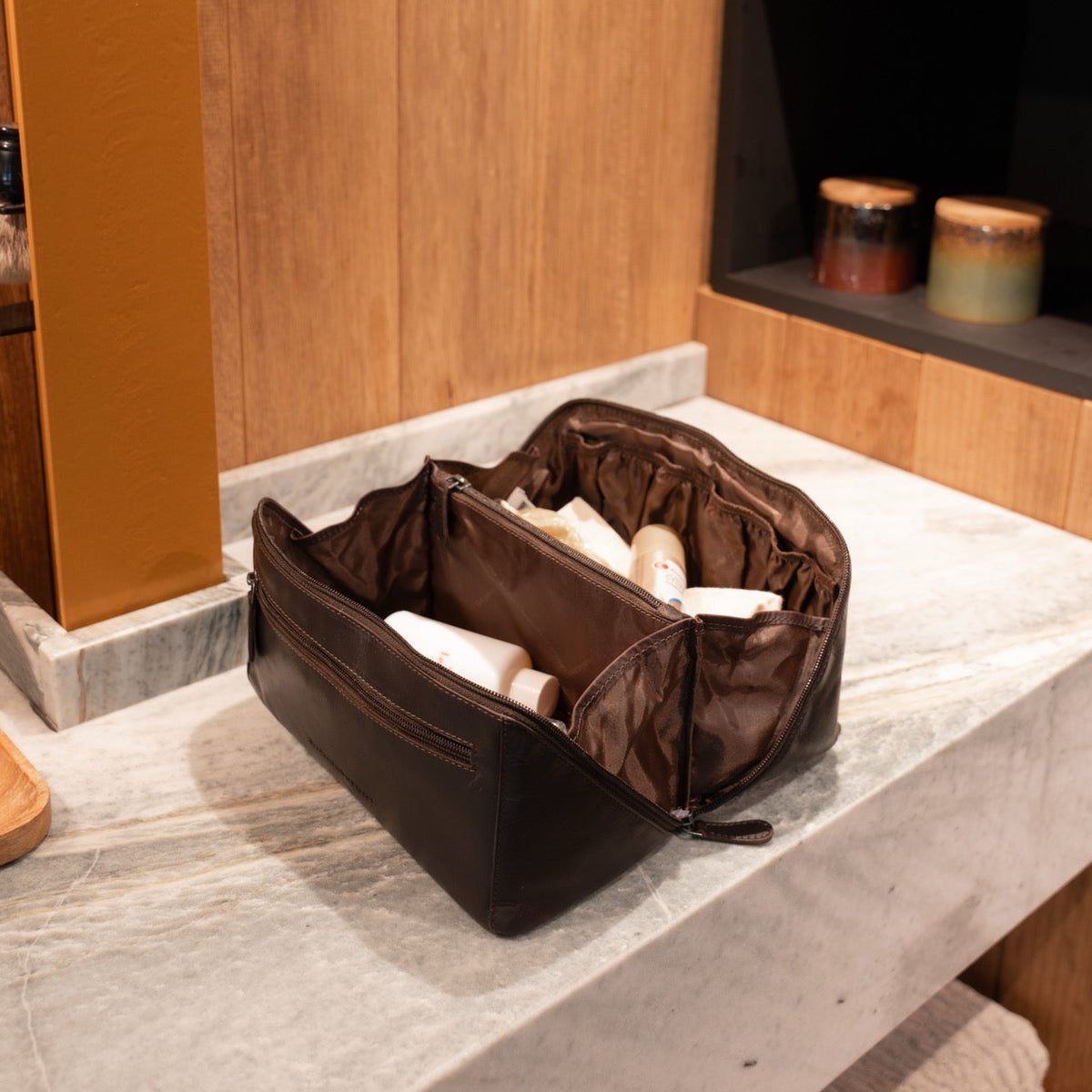 The Chesterfield Brand - Elmia Necessär #Färg_Brun