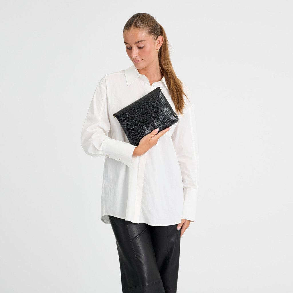 Fashion Favourites Kuvertväska i läder med krokodilmönster 18 CM #Färg_Svart krokodilmönster