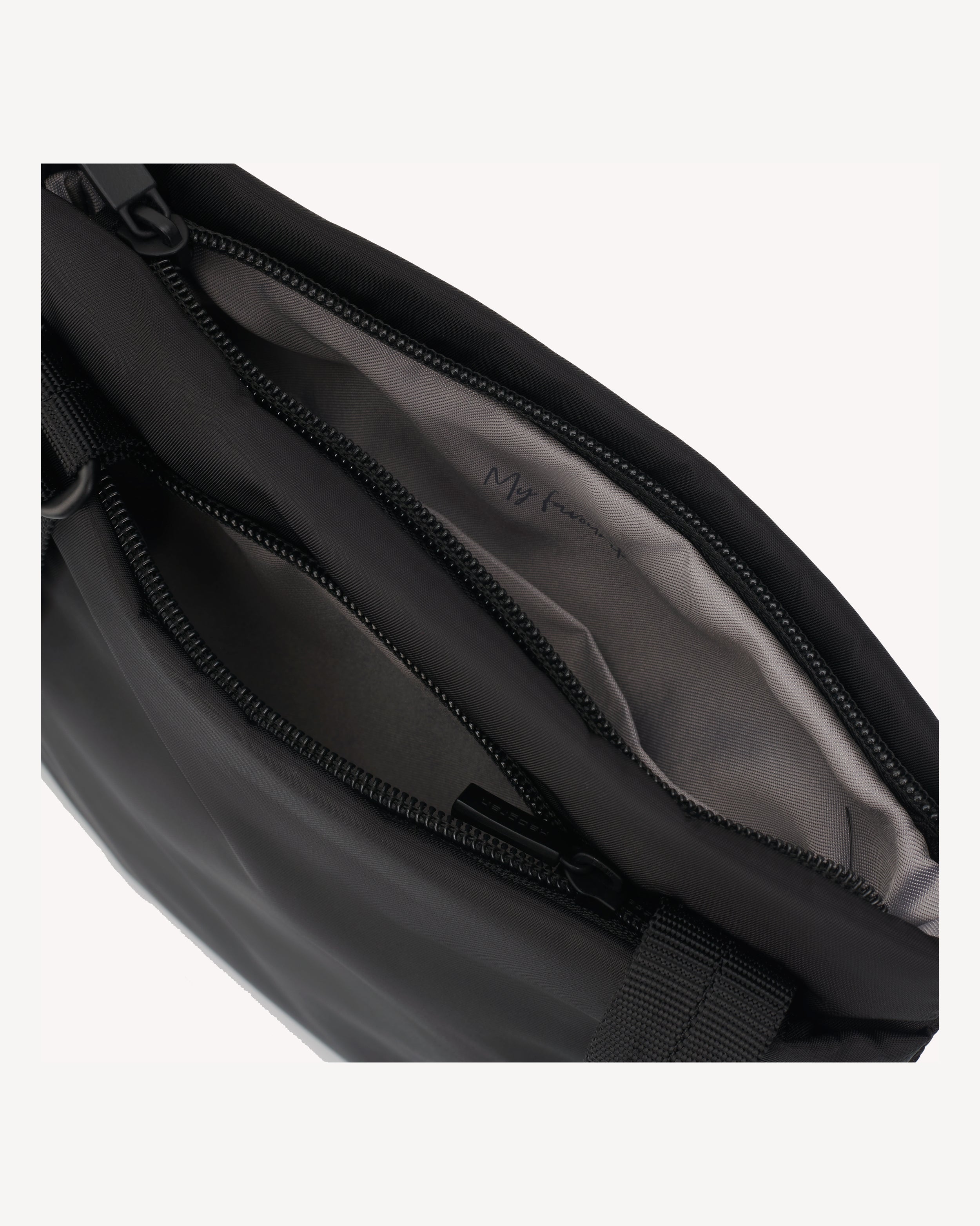 LEONCE Crossbody #Färg_Svart