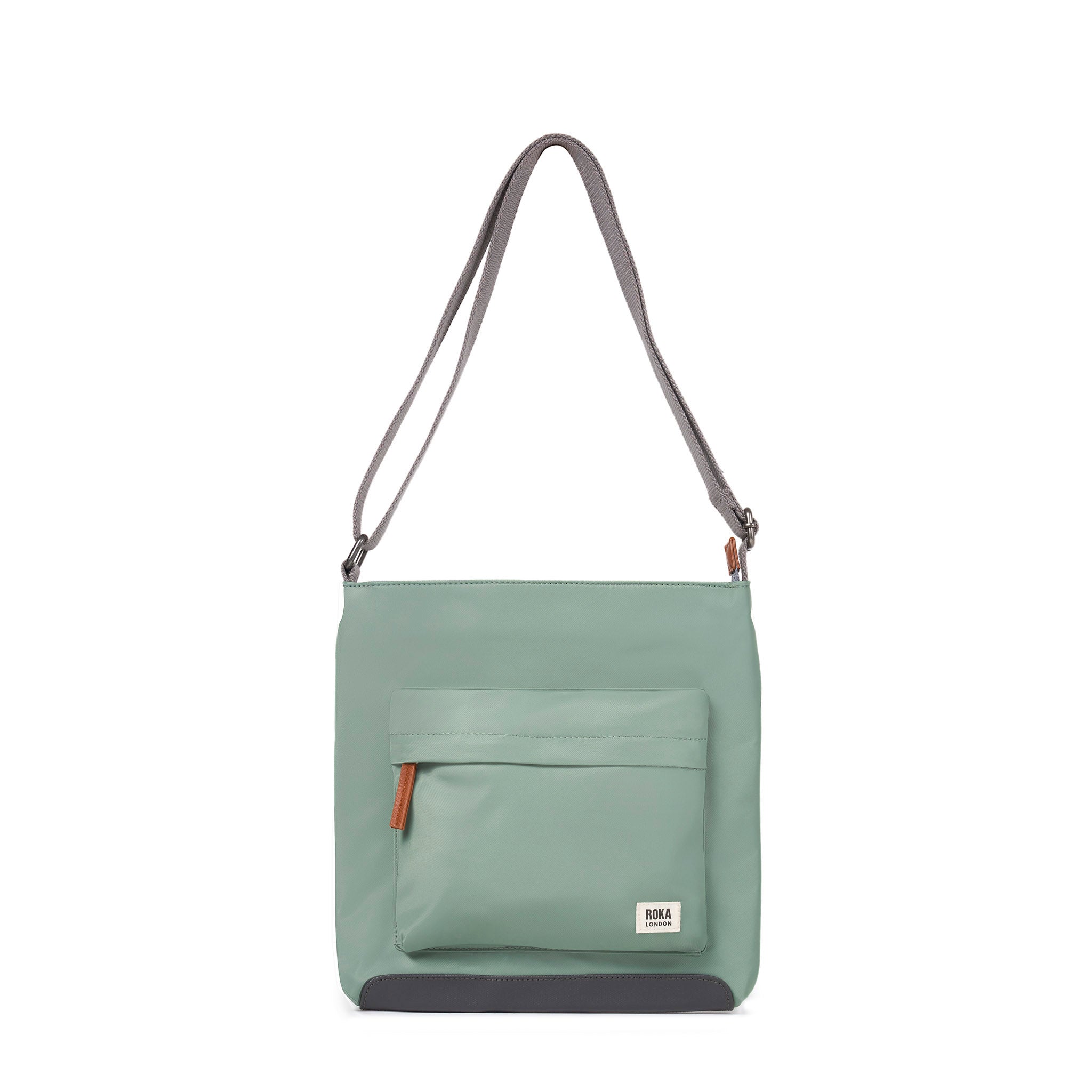 ROKA London - Kennington M crossbody-väska #Färg_Frost