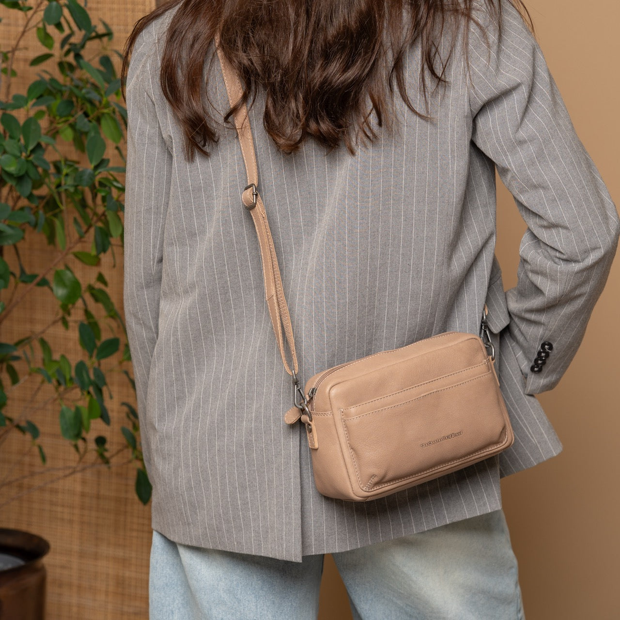 The Chesterfield Brand - Liora Crossbodyväska #Färg_Taupe