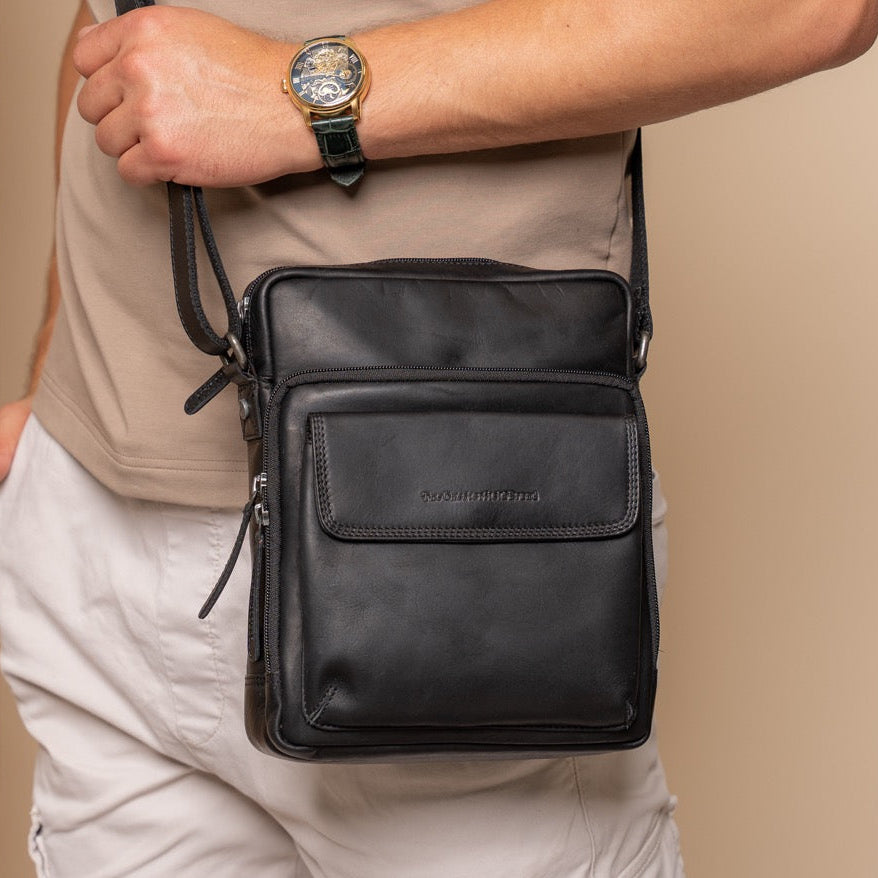 The Chesterfield Brand - Montira Crossbodyväska #Färg_Svart