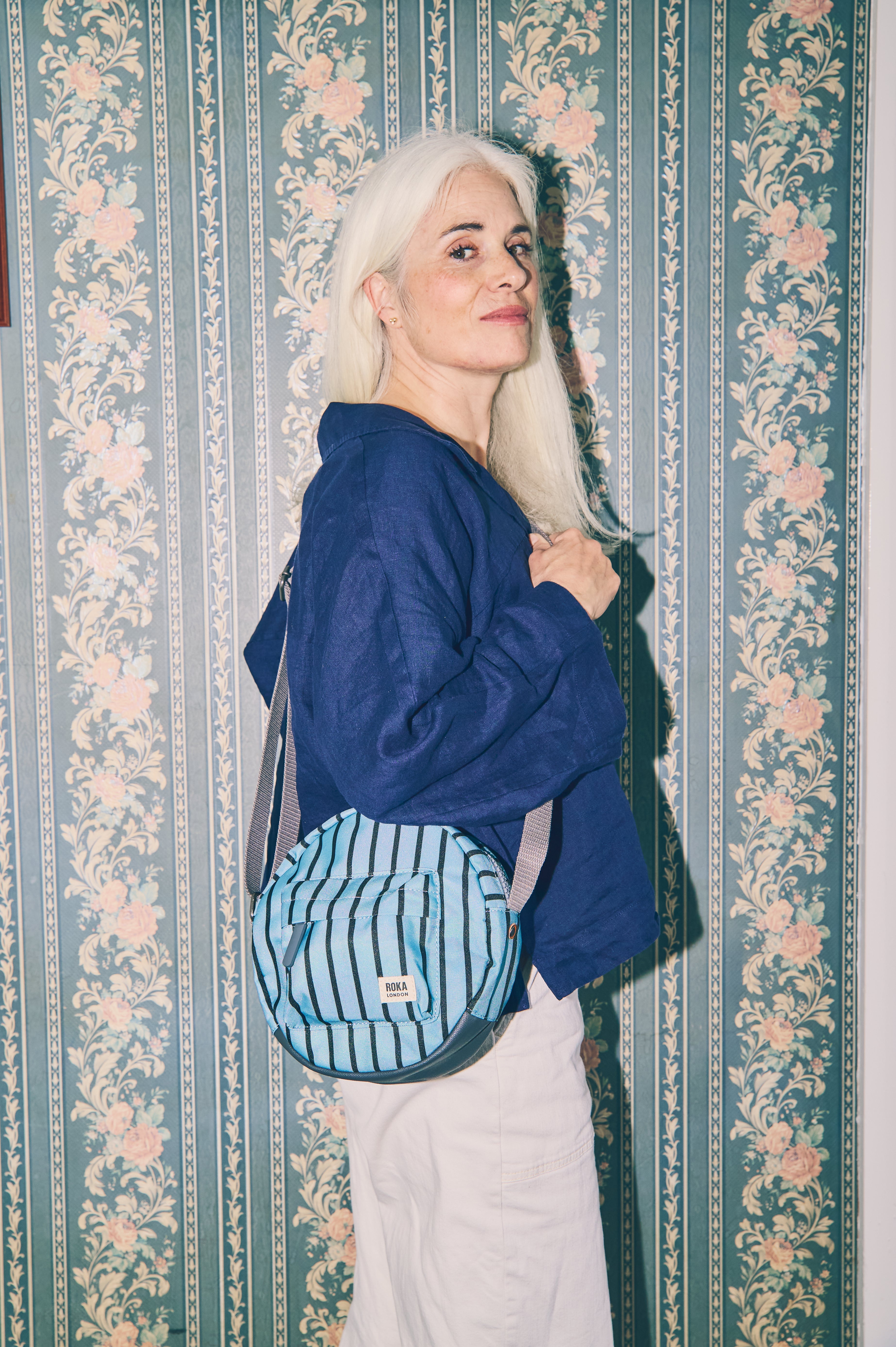 ROKA London - Paddington S crossbody-väska #Färg_Blue_Stripe