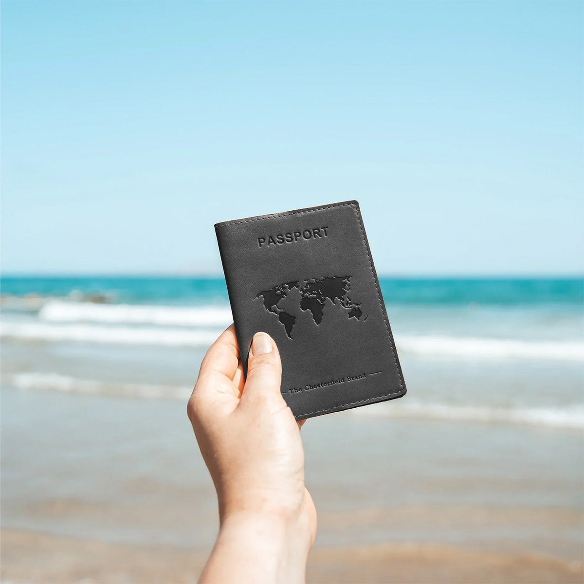 The Chesterfield Brand - Passport Case Passfodral #Färg_Svart