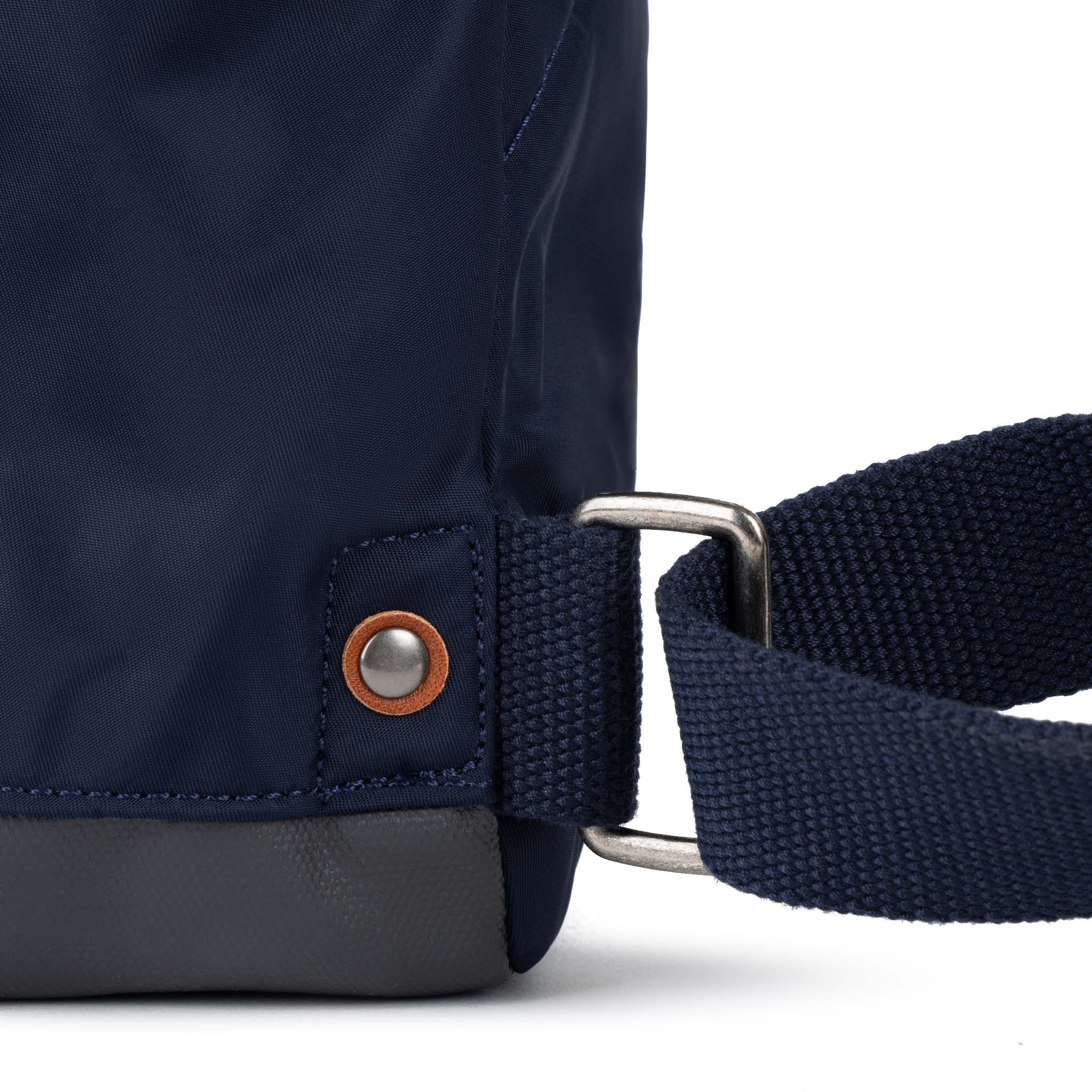 ROKA London - Bantry S ryggsäck #Färg_Indigo_Tonal