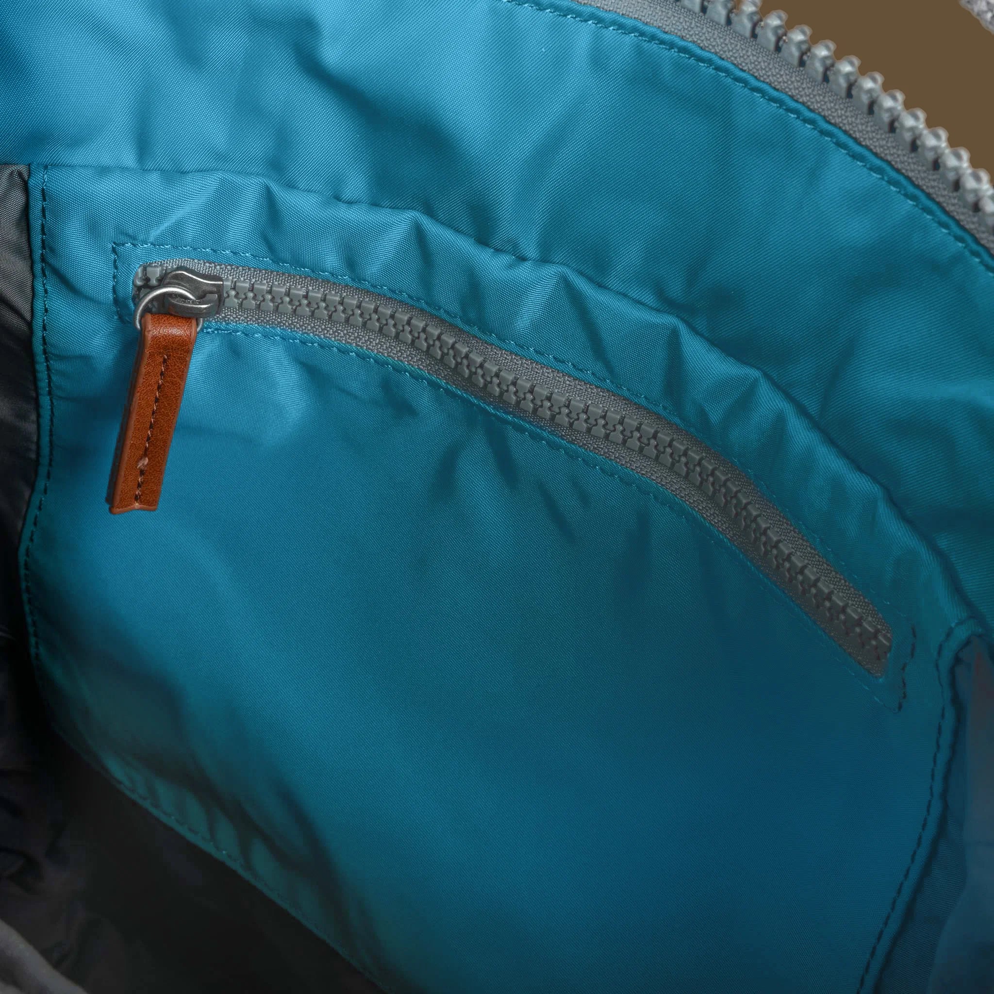 ROKA London - Bantry M ryggsäck #Färg_Marine