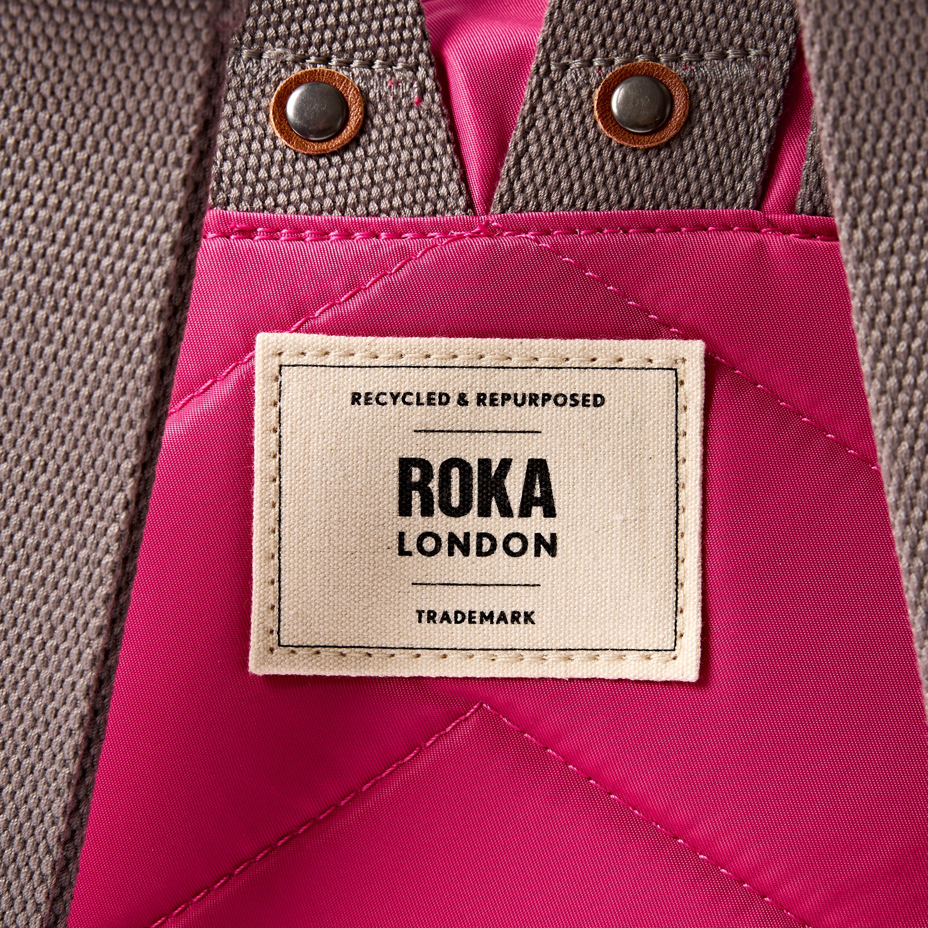 ROKA London - Bantry S ryggsäck #Färg_Granita_Red