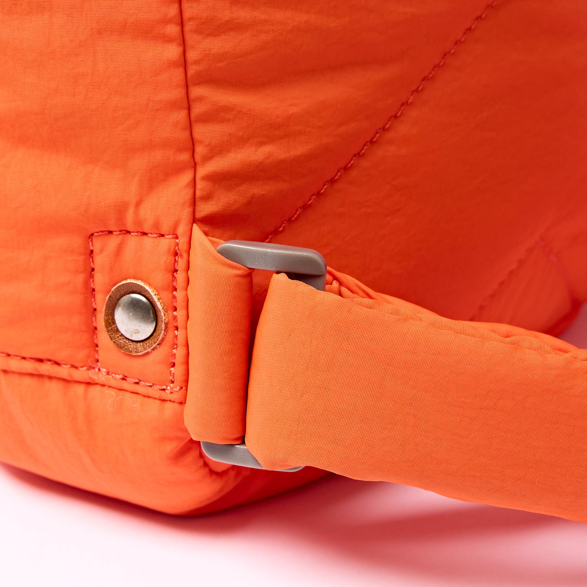 ROKA London - Bantry XS XS-ryggsäck #Färg_Retro_Tangerine