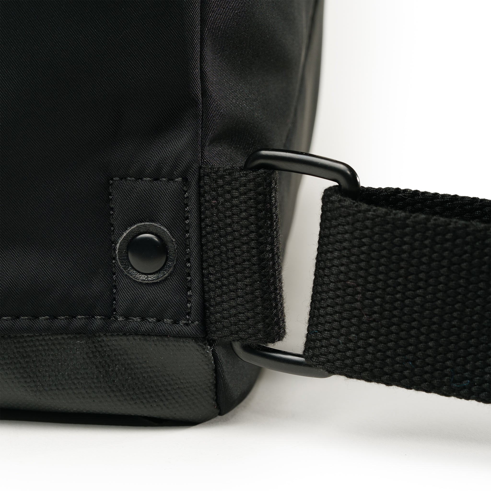 ROKA London - Bantry S ryggsäck Creative Waste #Färg_Black/Seaport