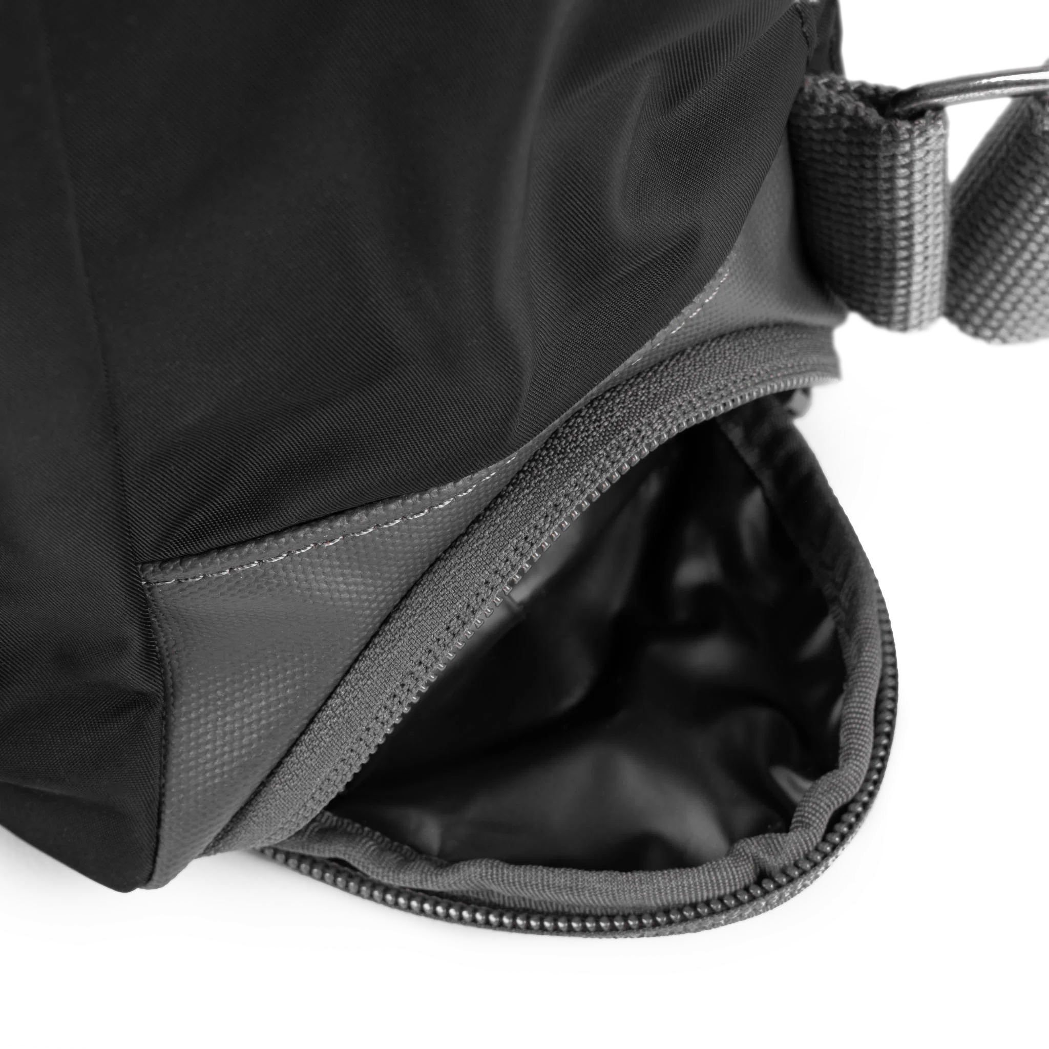 ROKA London - Bayswater M paraplyryggsäck #Färg_Black
