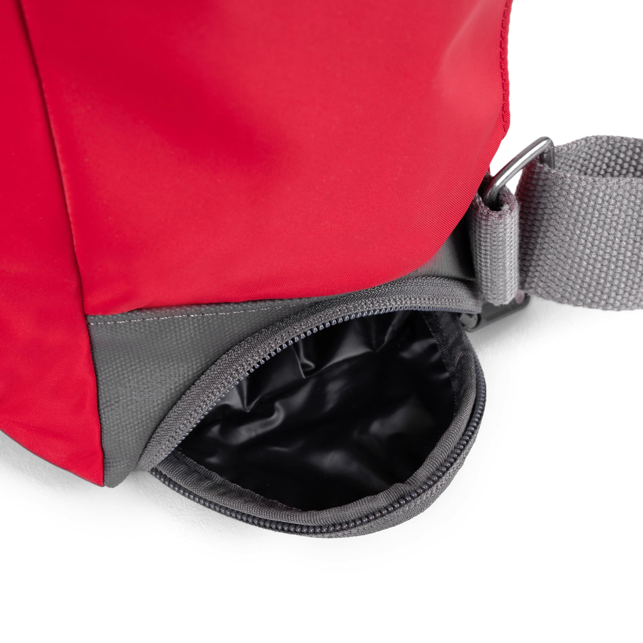ROKA London - Bayswater M paraplyryggsäck #Färg_Cranberry