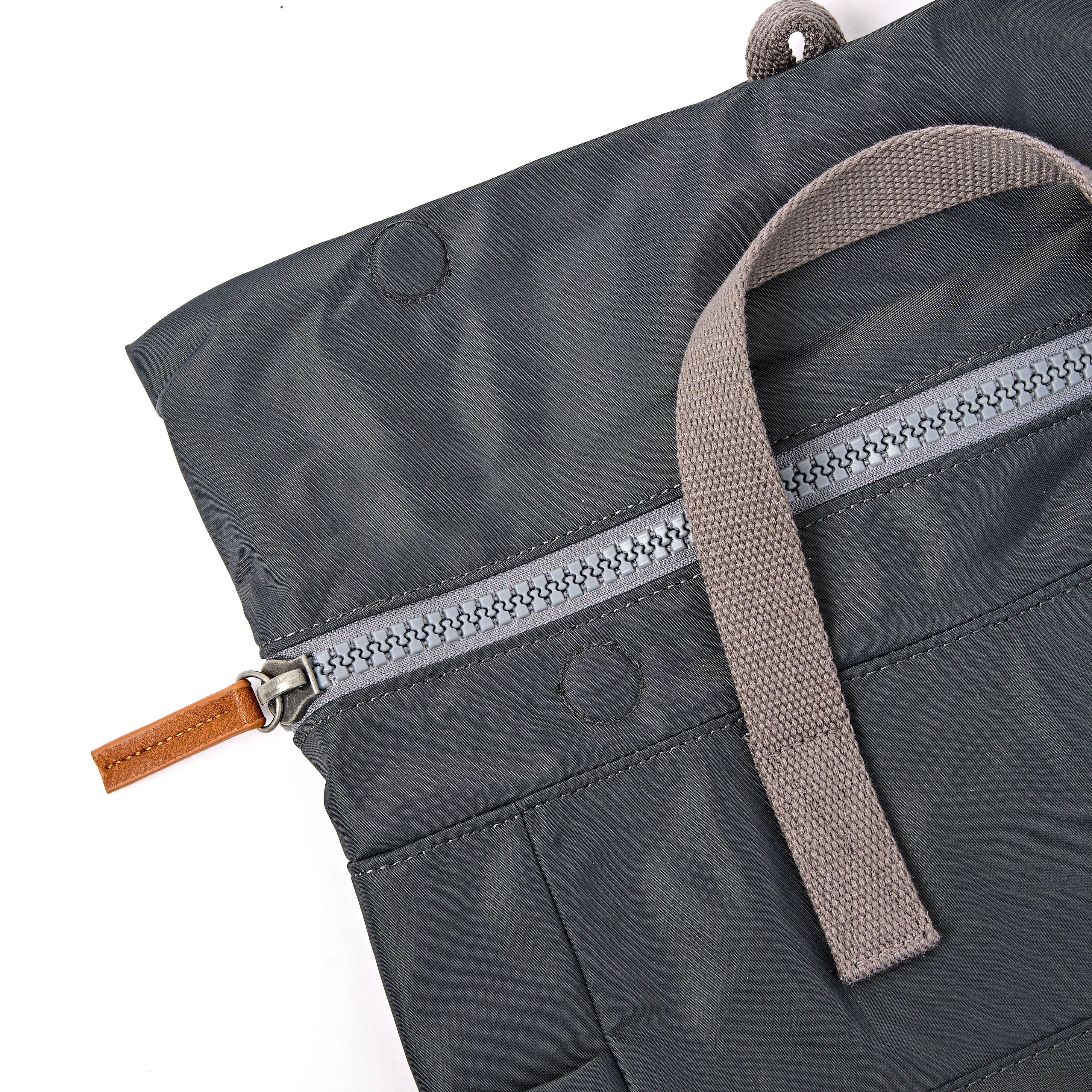 ROKA London - Bayswater M paraplyryggsäck #Färg_Beluga