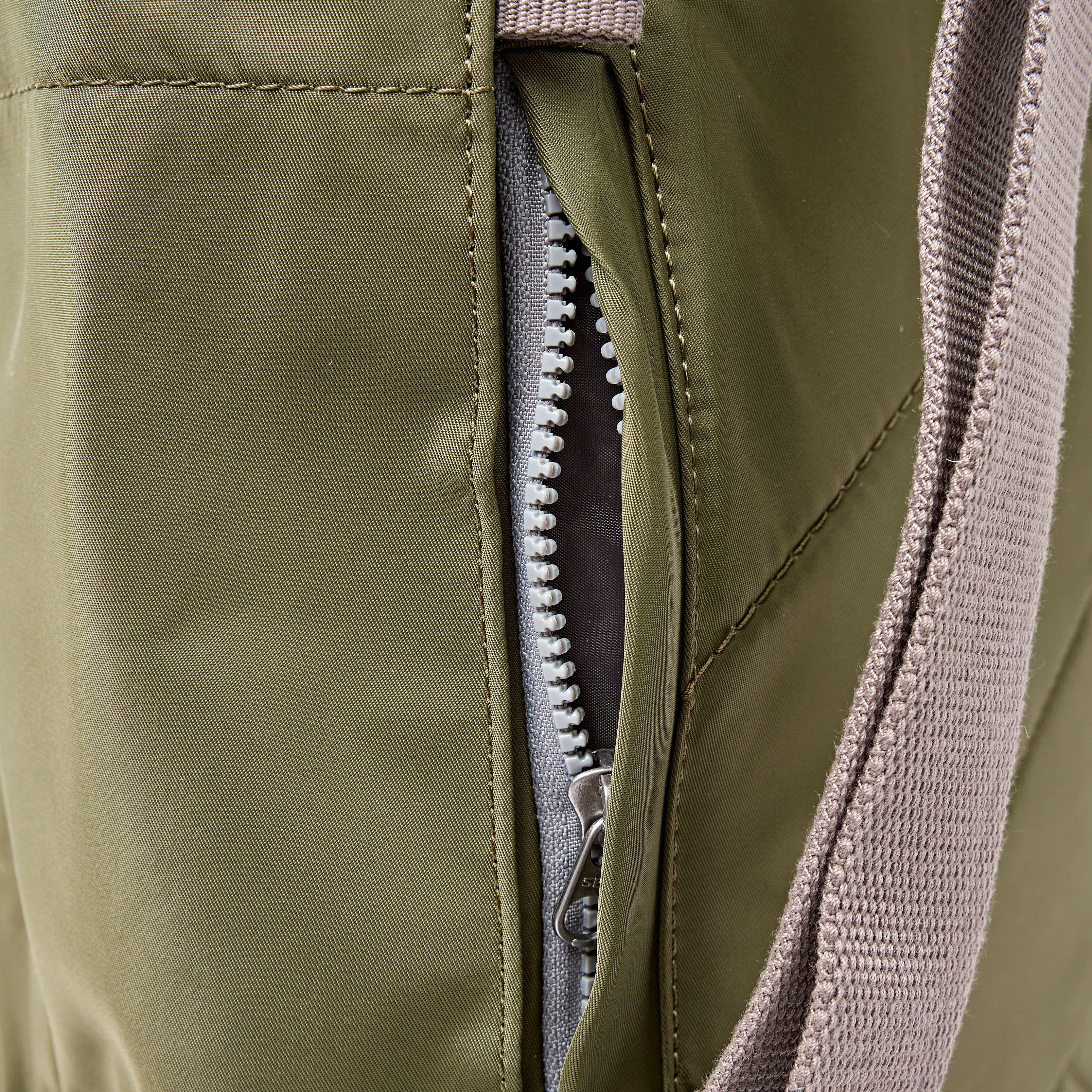 ROKA London - Bayswater M paraplyryggsäck #Färg_Chive