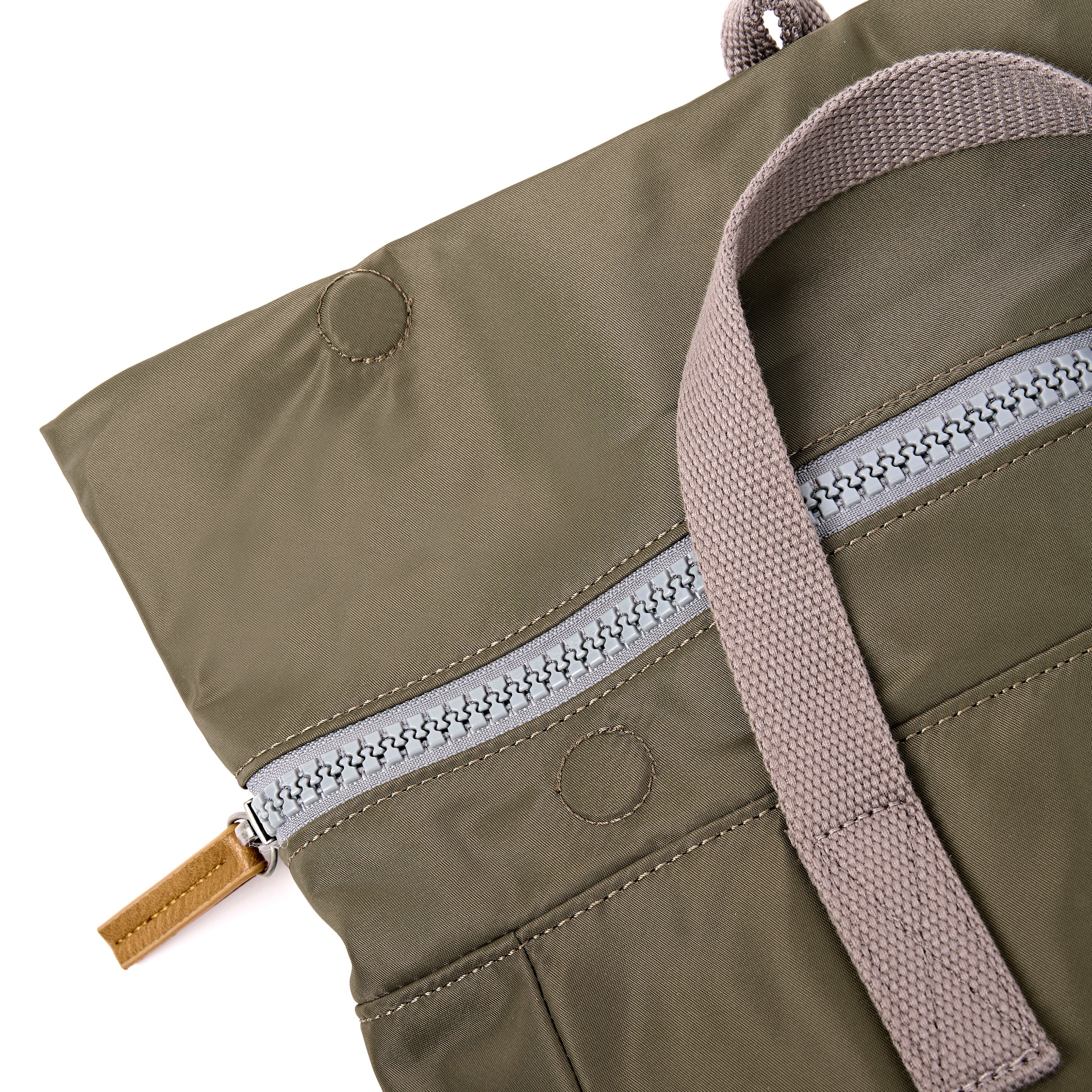ROKA London - Bayswater M paraplyryggsäck #Färg_Army