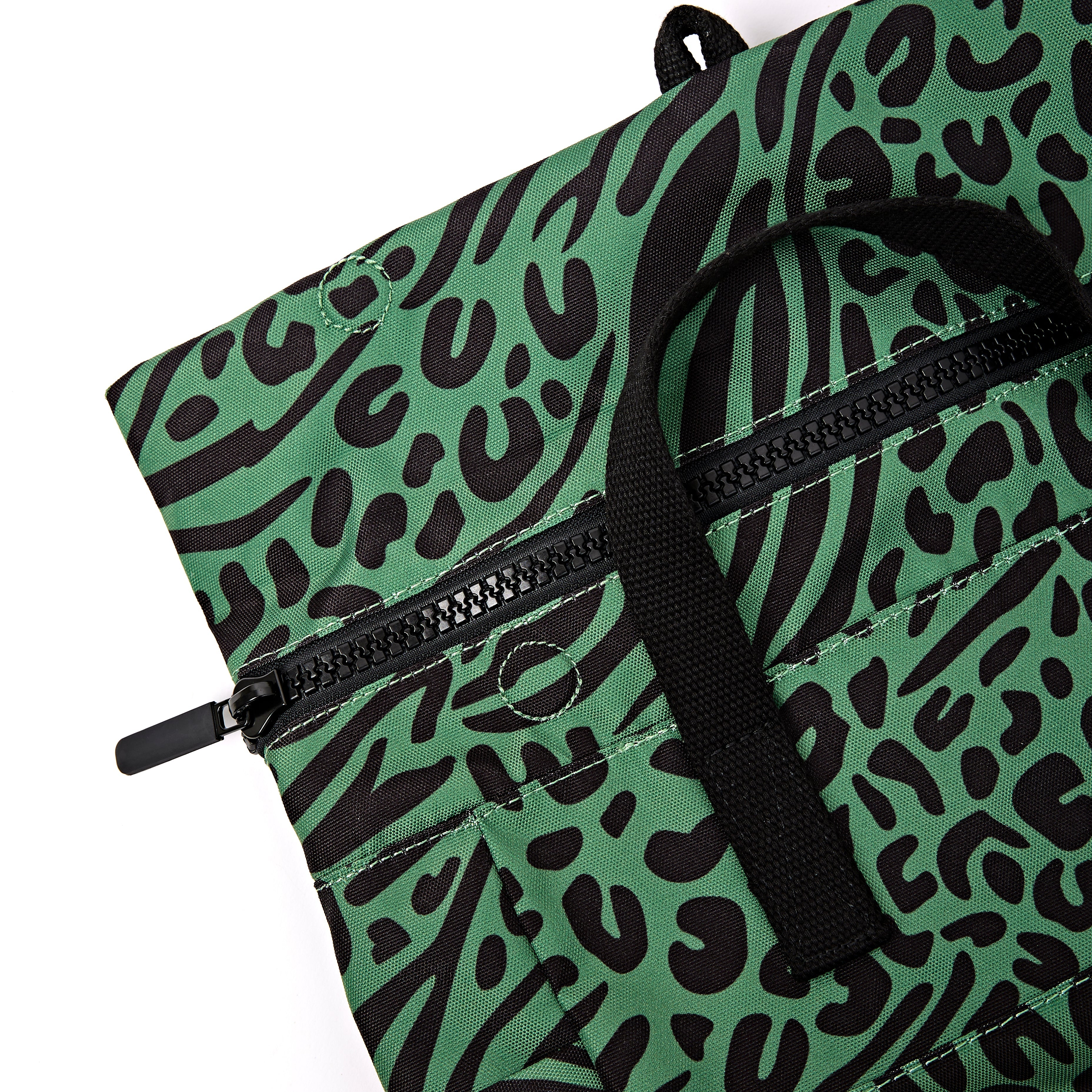 ROKA London - Bayswater M paraplyryggsäck #Färg_Mixed_Animal_Artichoke