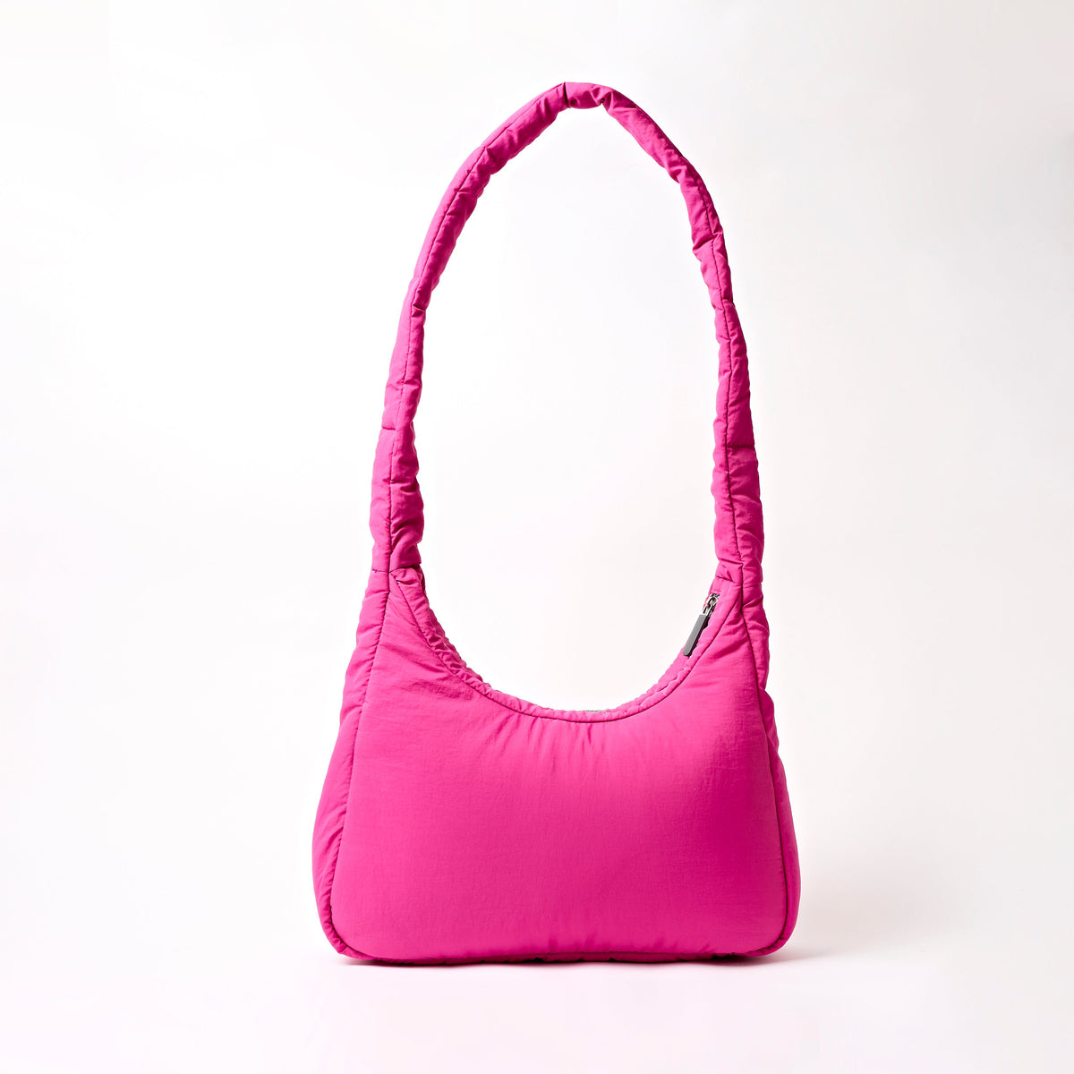 ROKA London - Belsize M crossbody-väska #Färg_Very_Berry
